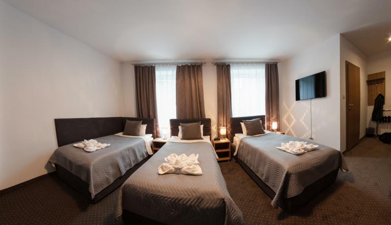 Hotel Люблин Екстериор снимка