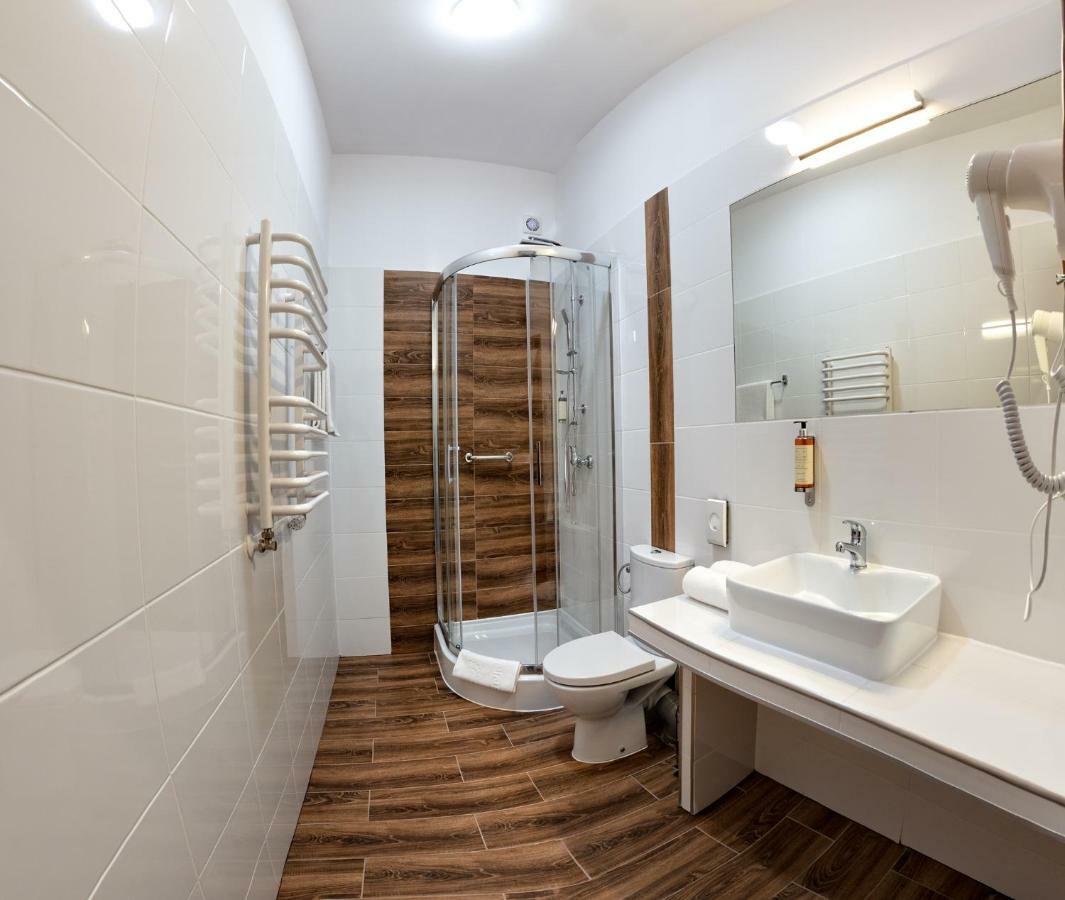 Hotel Люблин Екстериор снимка